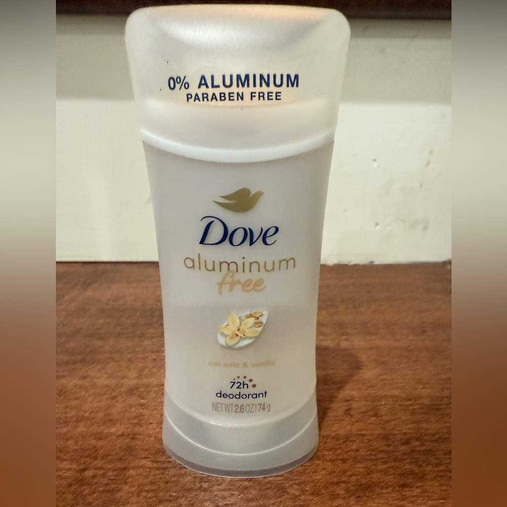 NWT Dove oat milk and vanilla Aluminum Free Deodorant